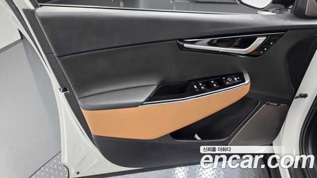 Kia EV6 Long Range Earth 2023 — фото 24
