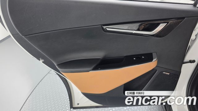 Kia EV6 Long Range Earth 2023 — фото 25