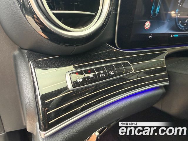 Mercedes-Benz E-Class (W213) E400 4MATIC Exclusive 2017 — фото 16