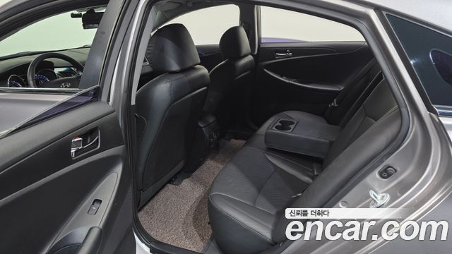 Hyundai Sonata The Brilliant CVVL Bluesaver 2013 — фото 12