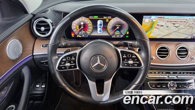 Mercedes-Benz E-Class (W213) E300e Exclusive 2019 — фото 13