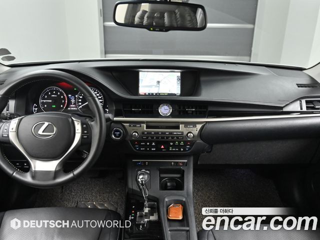 Lexus ES300h premium XV60 2014 — фото 7