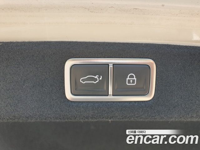 Hyundai Grandeur (GN7) 3.5 LPG 2WD Exclusive 2023 — фото 22