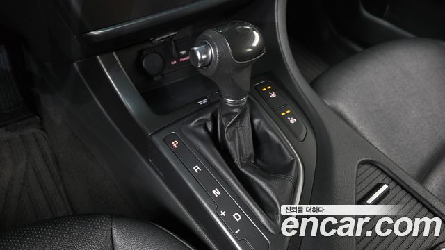 Kia K5 LPI Deluxe 2015 — фото 9