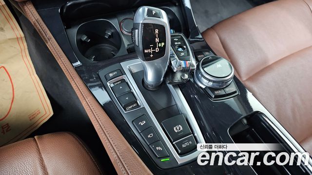 BMW 5 Series (F10) 520d xDrive M Aero Dynamic 2016 — фото 9