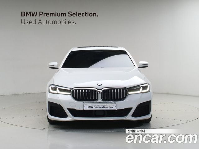 BMW 5 Series (G30) 520i M Sport 2023 — фото 3