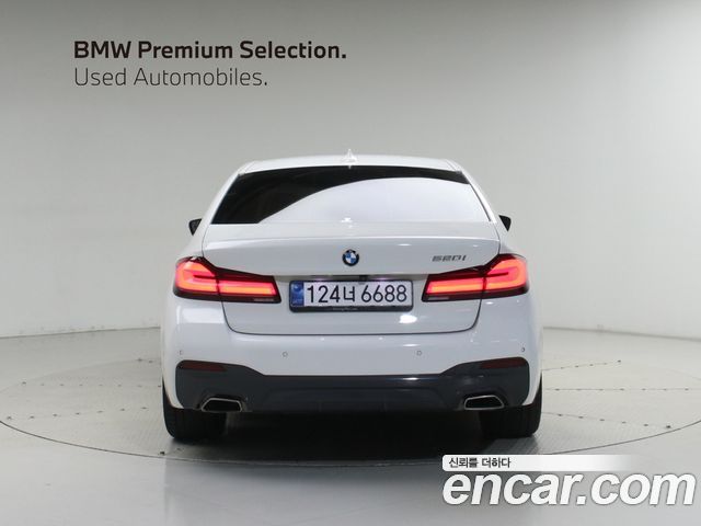 BMW 5 Series (G30) 520i M Sport 2023 — фото 4