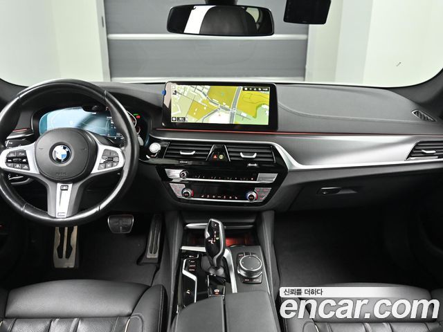 BMW 5 Series (G30) 520i M Sport 2023 — фото 7