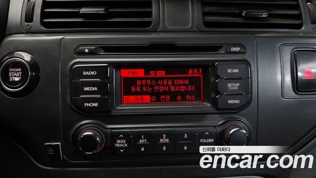 Kia Pride 1.6 GDI Hatchback Luxury 2014 — фото 19