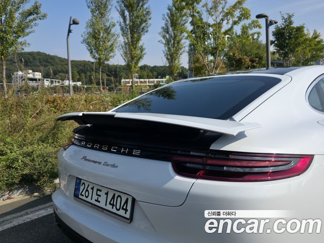 Porsche Panamera (971) 4.0 Turbo 2017 — фото 6