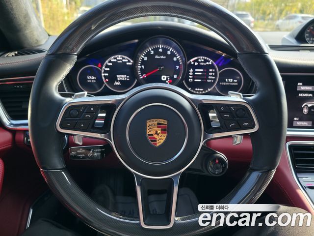 Porsche Panamera (971) 4.0 Turbo 2017 — фото 15