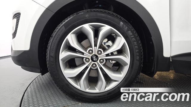 Hyundai Santa Fe (DM) Diesel(e-VGT) 2.0 2WD Exclusive Special 2015 — фото 5