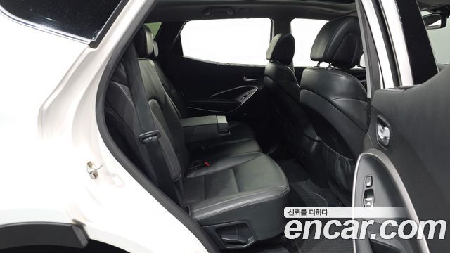 Hyundai Santa Fe (DM) Diesel(e-VGT) 2.0 2WD Exclusive Special 2015 — фото 12