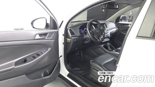 Hyundai Tucson Gasoline 1.6 turbo 2WD Modern 2018 — фото 10