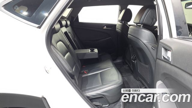 Hyundai Tucson Gasoline 1.6 turbo 2WD Modern 2018 — фото 12