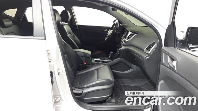 Hyundai Tucson Gasoline 1.6 turbo 2WD Modern 2018 — фото 26
