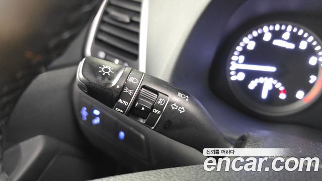 Hyundai Tucson Gasoline 1.6 turbo 2WD Modern 2018 — фото 32