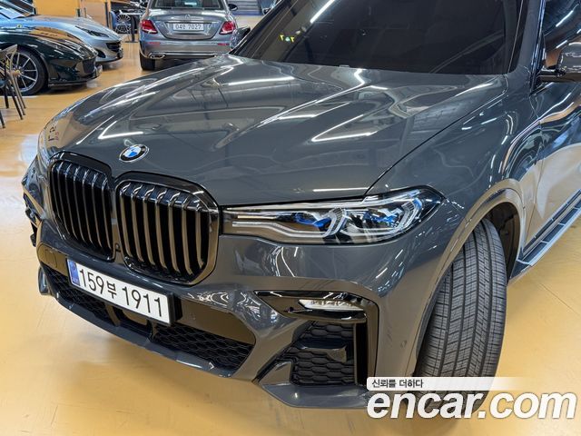 BMW X7 (G07) xDrive 40i M Sport Online Exclusive Edition 6 Seater 2022 — фото 4