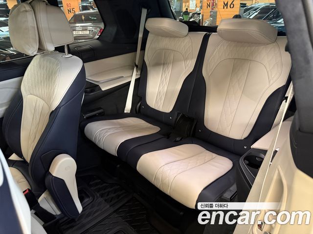 BMW X7 (G07) xDrive 40i M Sport Online Exclusive Edition 6 Seater 2022 — фото 7