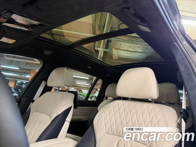 BMW X7 (G07) xDrive 40i M Sport Online Exclusive Edition 6 Seater 2022 — фото 17