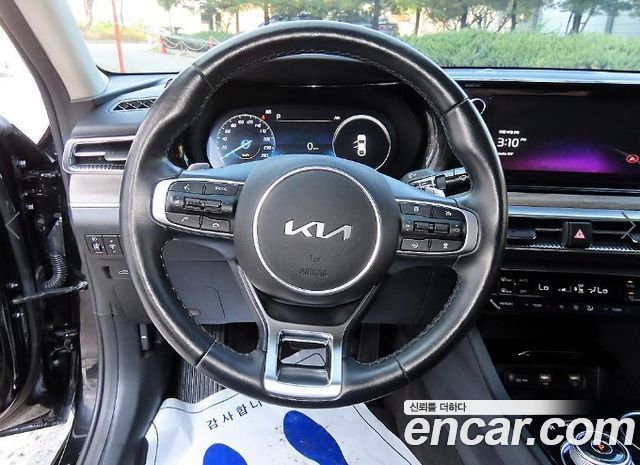 Kia K5 (III) 2.0 Signature 2023 — фото 8