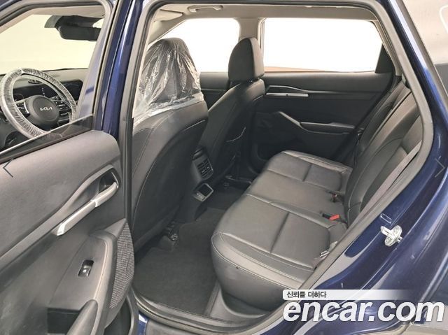 Kia Seltos Gasoline 1.6 Turbo 4WD Prestige 2023 — фото 16