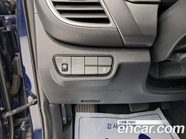 Kia Seltos Gasoline 1.6 Turbo 4WD Prestige 2023 — фото 17