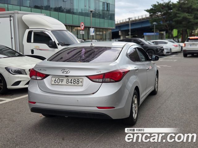 Hyundai Avante 1.6 LPi Smart 2014 — фото 5