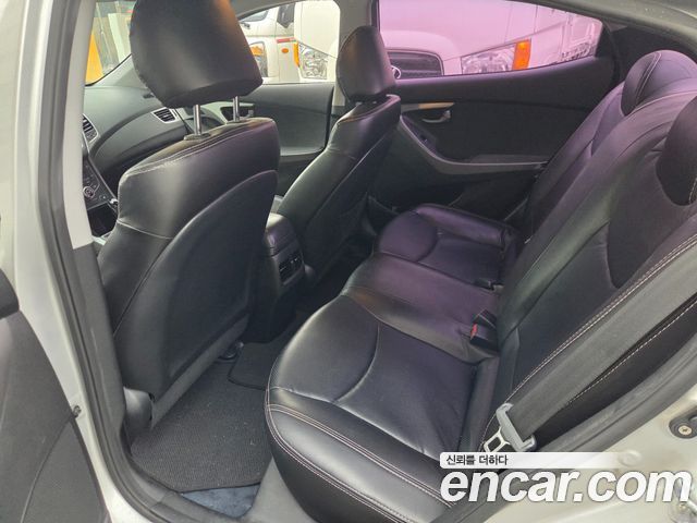 Hyundai Avante 1.6 LPi Smart 2014 — фото 8