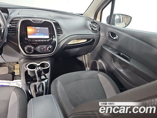 Renault Korea QM3 LE 2015 — фото 10