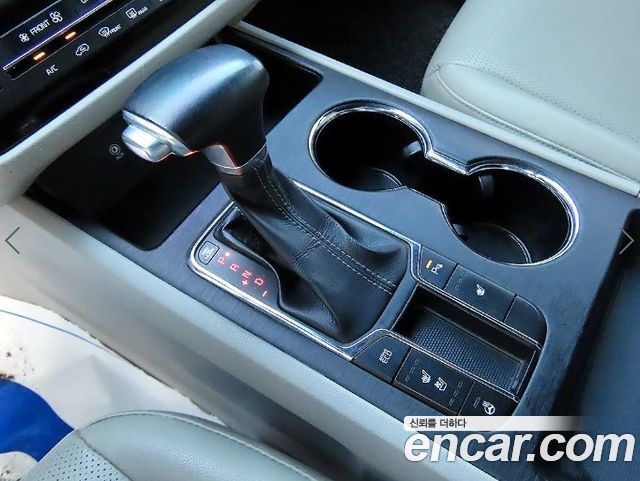 Kia Carnival 9-Seater Luxury 2019 — фото 15