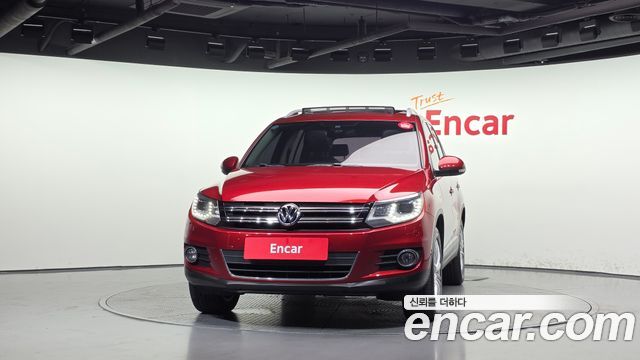 Volkswagen Tiguan 2.0 TDI  Premium 5N 2013 — фото 3