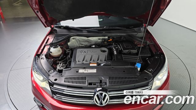 Volkswagen Tiguan 2.0 TDI  Premium 5N 2013 — фото 6