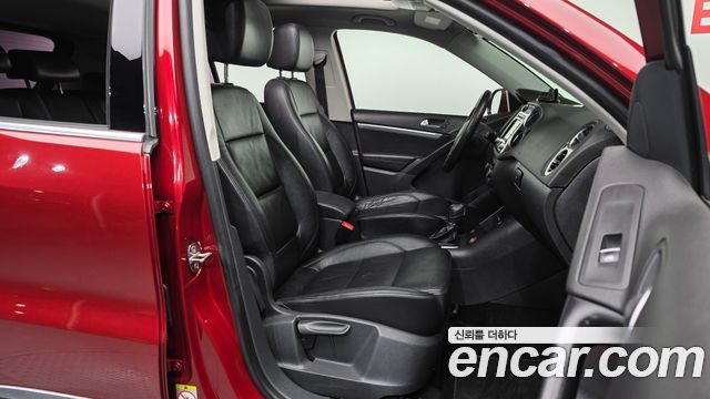Volkswagen Tiguan 2.0 TDI  Premium 5N 2013 — фото 15