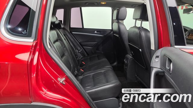 Volkswagen Tiguan 2.0 TDI  Premium 5N 2013 — фото 16
