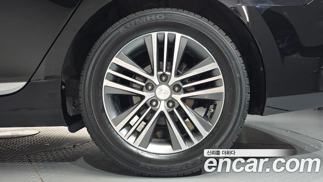 Hyundai Grandeur (HG) HG240 Modern 2014 — фото 21