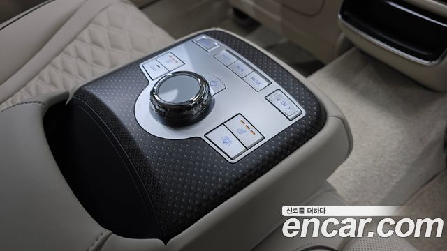 Genesis G80 (RG3) Gasoline 2.5 Turbo 2WD 2025 — фото 18