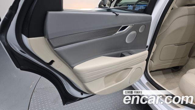 Genesis G80 (RG3) Gasoline 2.5 Turbo 2WD 2025 — фото 25