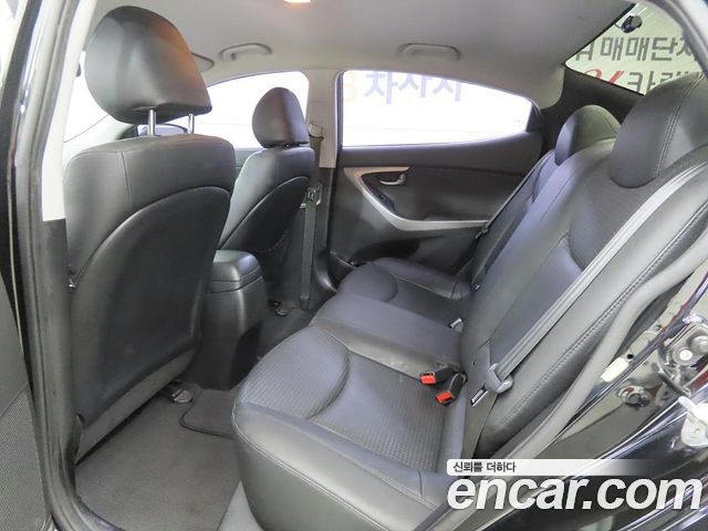 Hyundai Avante 1.6 GDi Style 2015 — фото 6