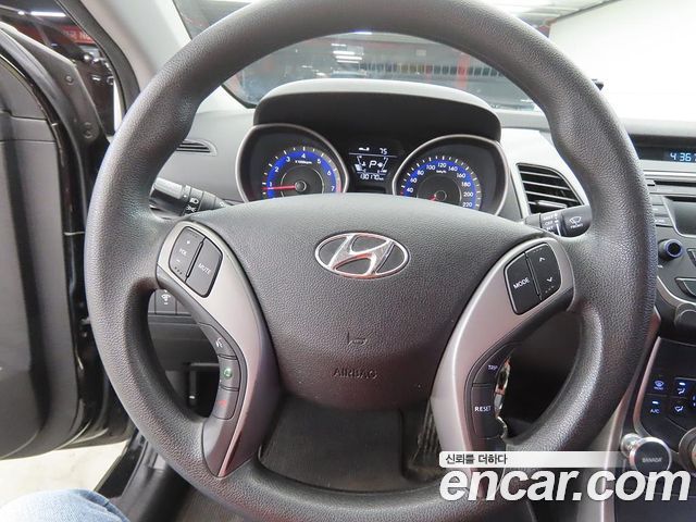 Hyundai Avante 1.6 GDi Style 2015 — фото 8