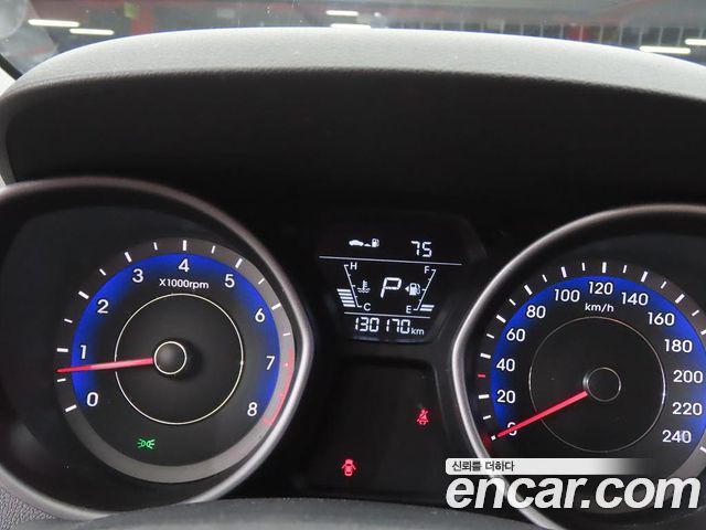 Hyundai Avante 1.6 GDi Style 2015 — фото 9