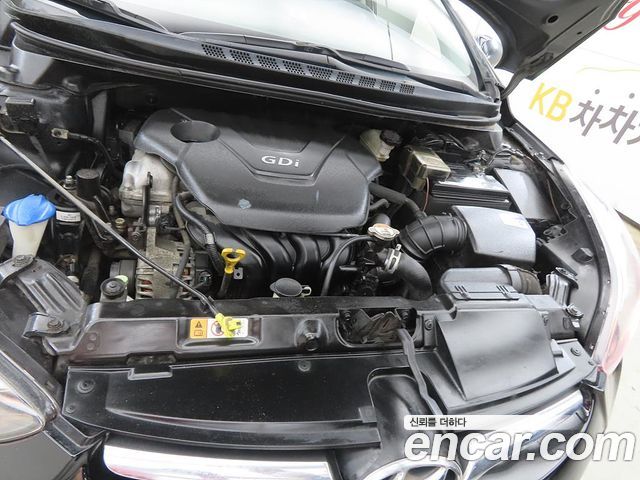 Hyundai Avante 1.6 GDi Style 2015 — фото 23