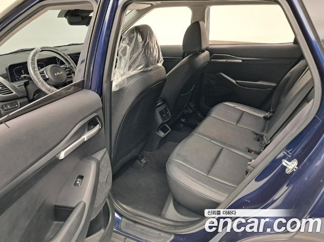 Kia Seltos Gasoline 1.6 Turbo 4WD Prestige 2023 — фото 16