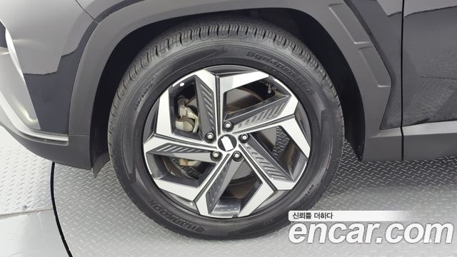 Hyundai Tucson (NX4) Gasoline 1.6 Turbo 2WD Premium 2023 — фото 5