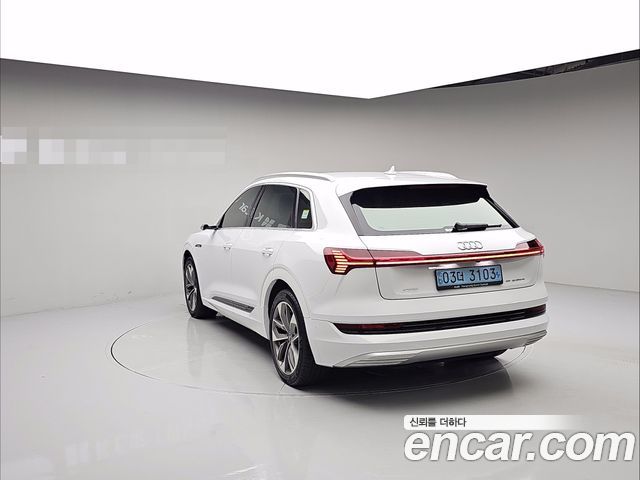 Audi e-tron 55 Quattro 2021 — фото 2