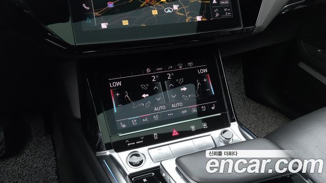 Audi e-tron 55 Quattro 2021 — фото 20