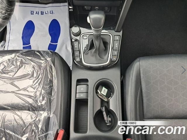 Kia Seltos Gasoline 1.6 Turbo 4WD Prestige 2023 — фото 18