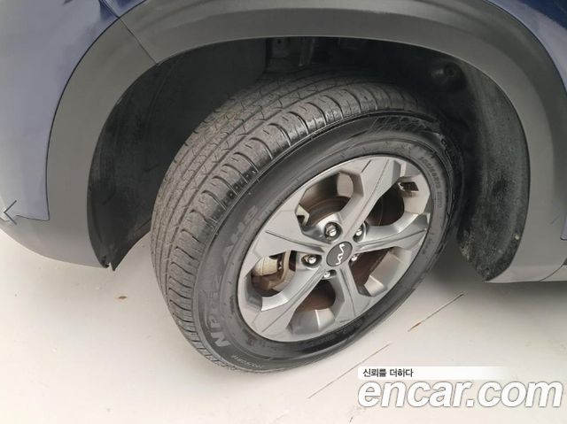 Kia Seltos Gasoline 1.6 Turbo 4WD Prestige 2023 — фото 23