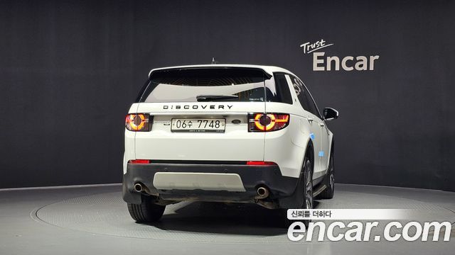 Land Rover Discovery Sport 2.0 TD4 HSE Luxury 2017 — фото 4