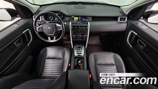 Land Rover Discovery Sport 2.0 TD4 HSE Luxury 2017 — фото 7